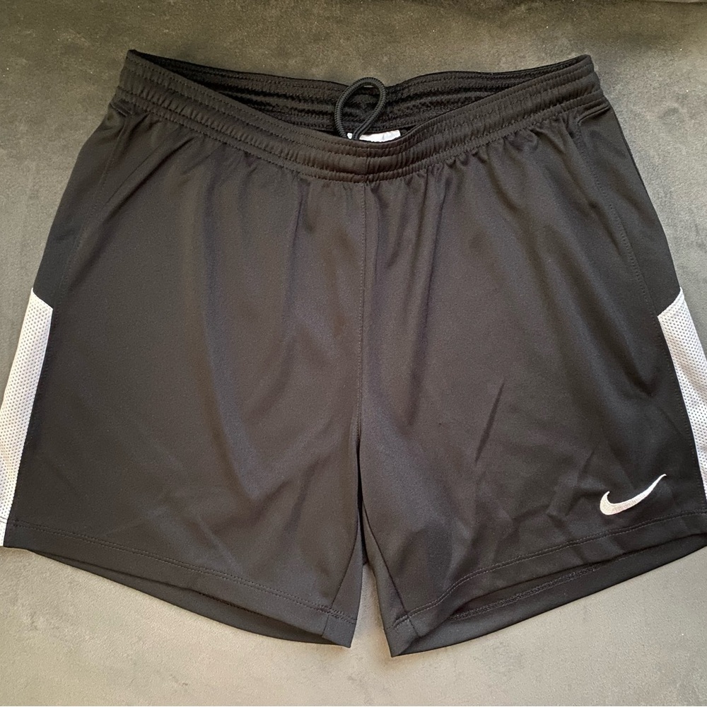Nike DriFit Athletic Shorts Unisex - Size Small